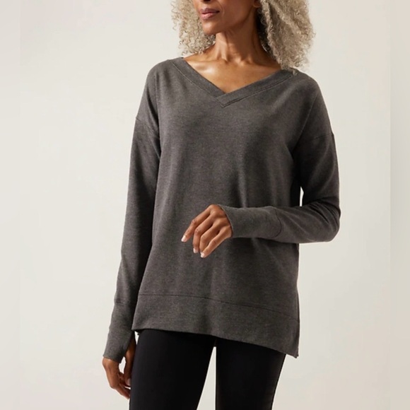 Athleta Sweaters - Athleta Charcoal Gray Heather Soft Coaster Luxe V-Neck Sweater size Small EUC